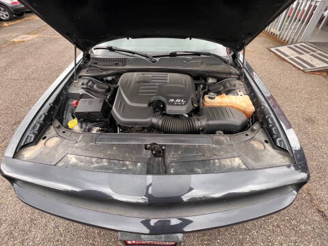2017 Dodge Challenger SXT