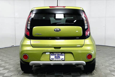 2017 Kia Soul +