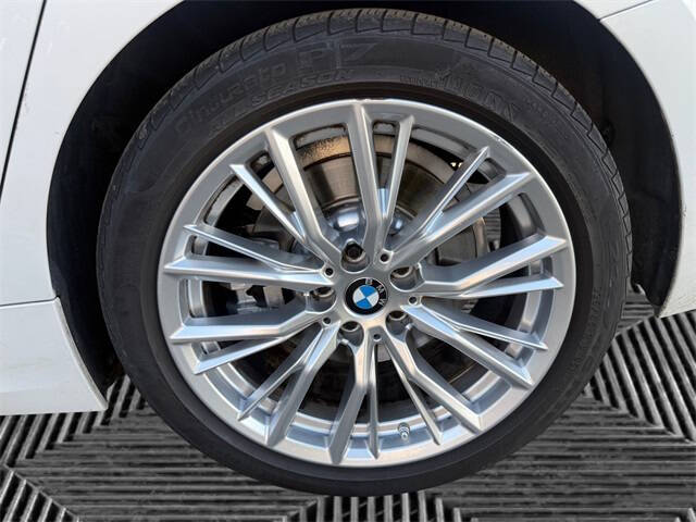 2024 BMW 3 Series 330i xDrive