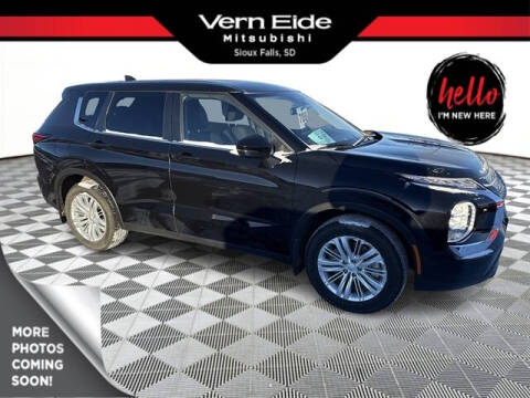 2023 Mitsubishi Outlander ES