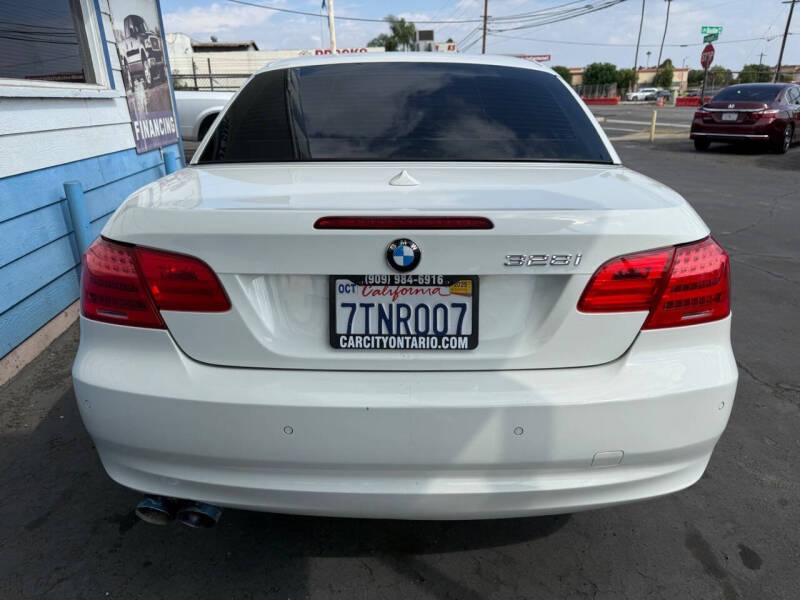 2011 BMW 3 Series 328i