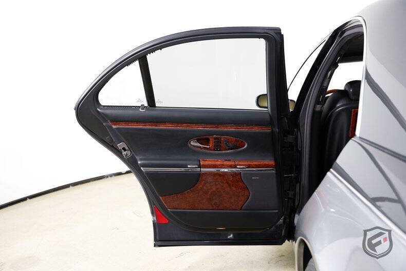 2004 Maybach 57