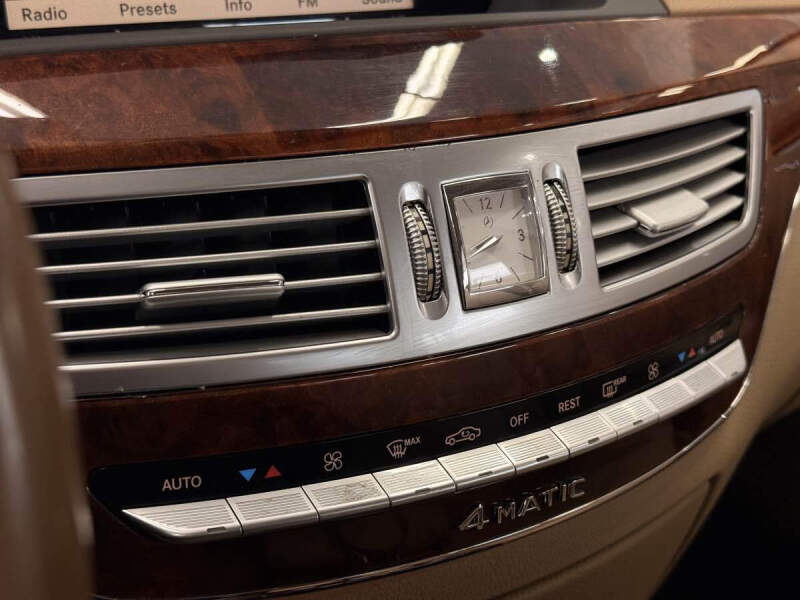 2010 Mercedes-Benz S-Class S 550 4MATIC