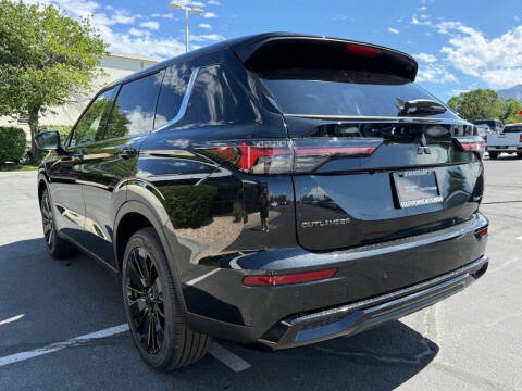 2026 Mitsubishi Outlander LE