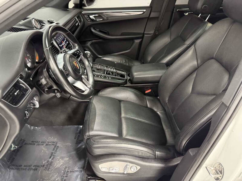 2017 Porsche Macan