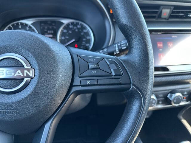 2023 Nissan Kicks S