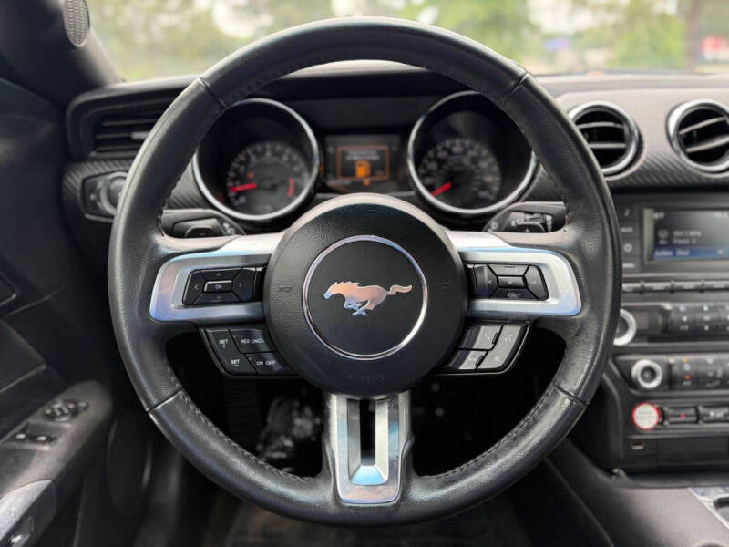 2016 Ford Mustang V6