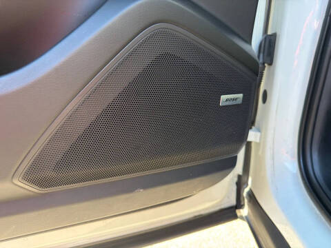 2022 Porsche Cayenne Platinum Edition