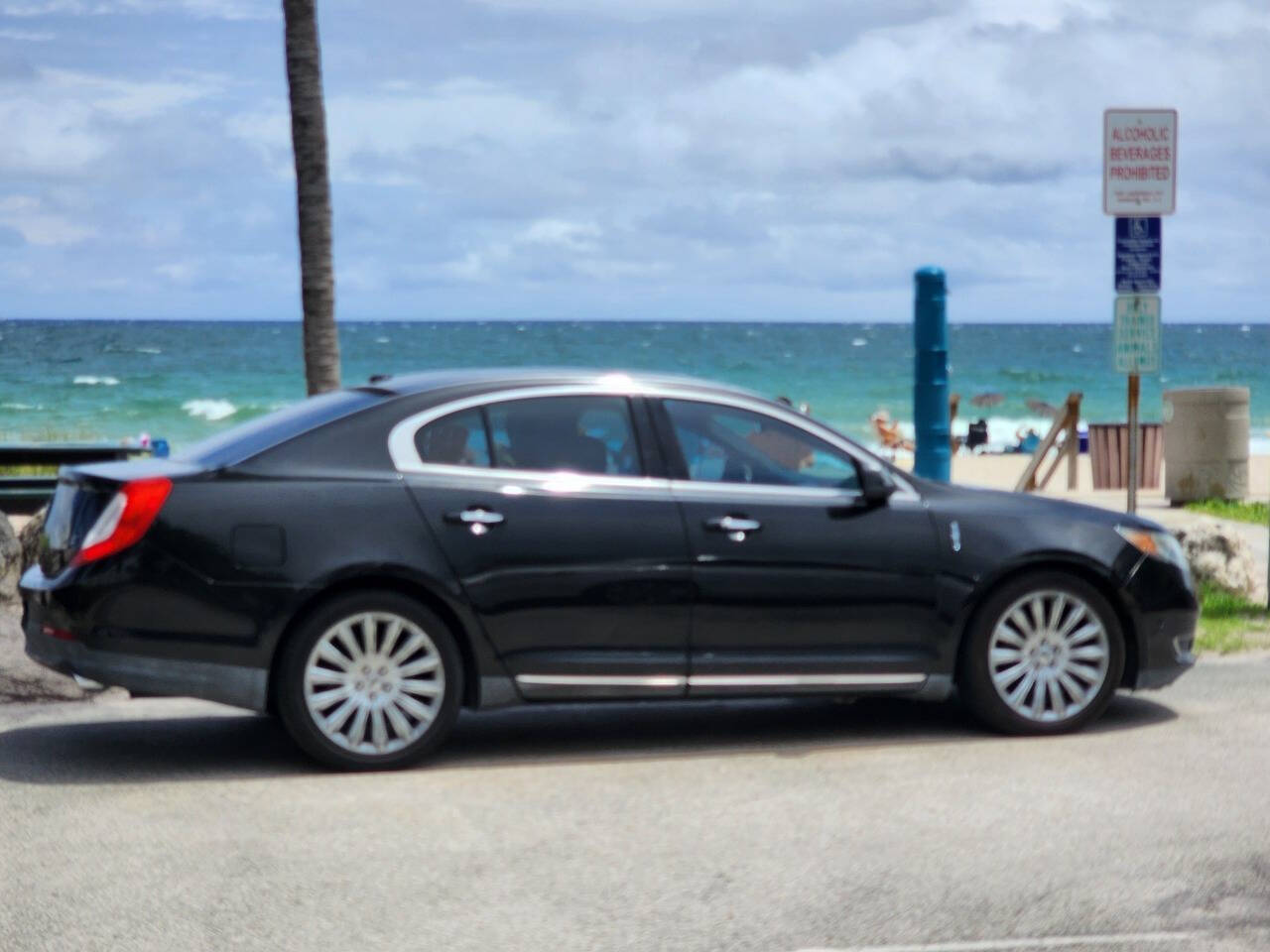 2013 Lincoln MKS for sale at JT AUTO INC in Oakland Park, FL