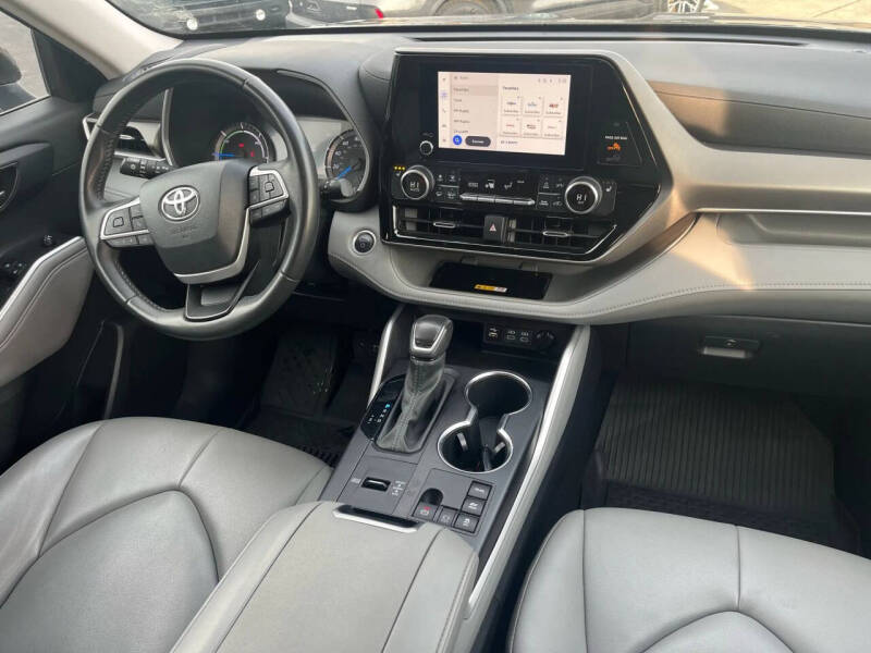 2024 Toyota Highlander Hybrid