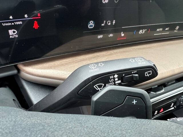 2025 Audi Q5 quattro Premium Plus TFSI