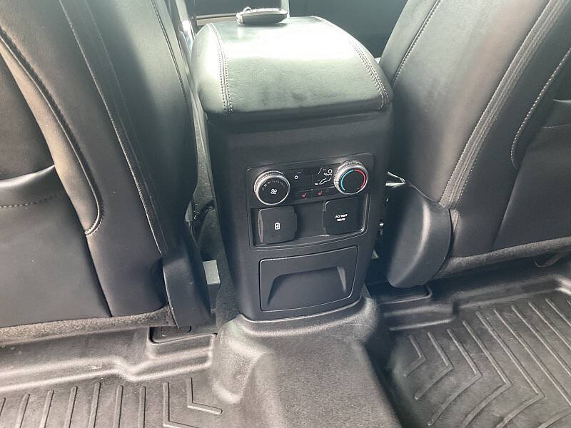 2023 Ford Explorer Platinum