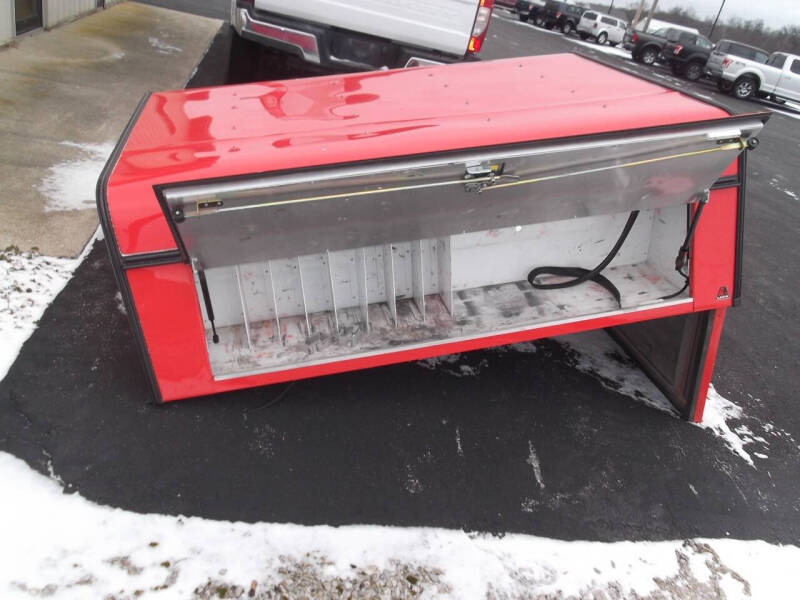 2019 Leer TRUCK BED CAP