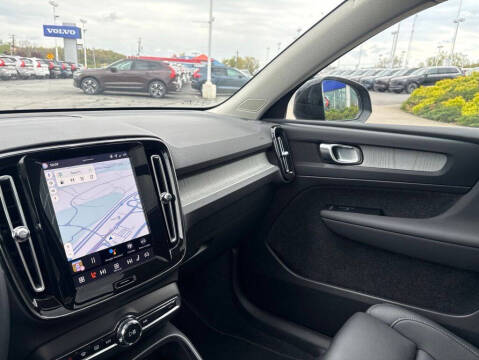2026 Volvo XC40 B5 Plus