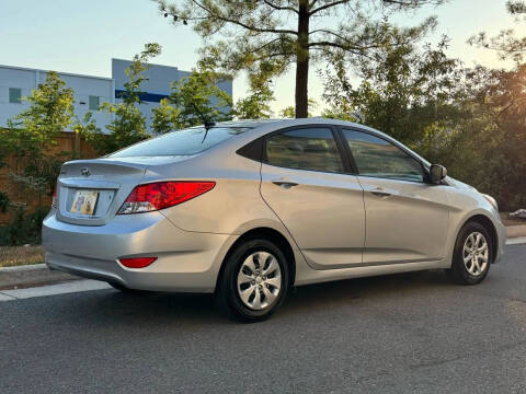 2013 Hyundai Accent GLS