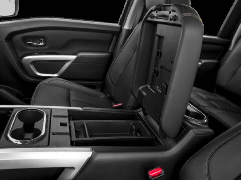 2017 Nissan Titan SL