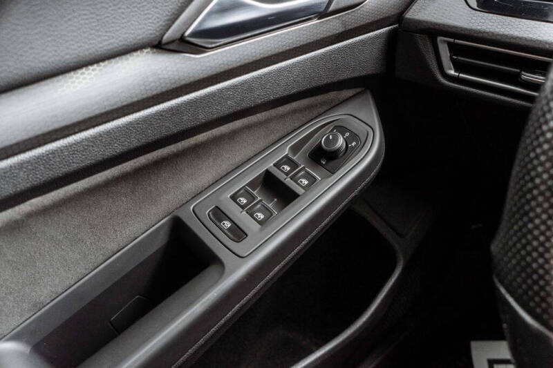 2023 Volkswagen Golf GTI Autobahn