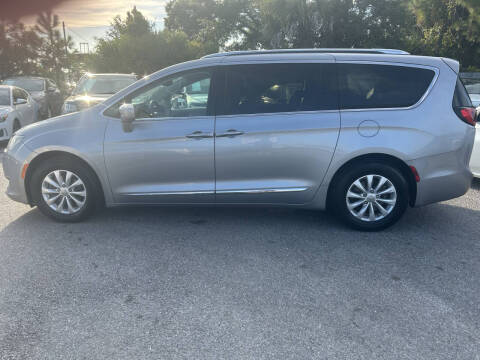2019 Chrysler Pacifica Touring L