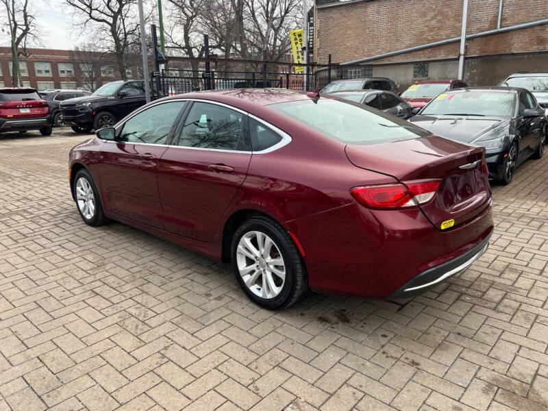 2017 Chrysler 200 Limited