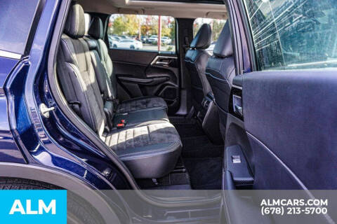 2023 Mitsubishi Outlander SE