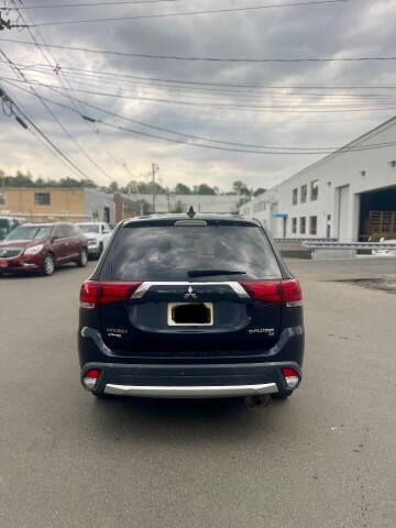 2017 Mitsubishi Outlander SE