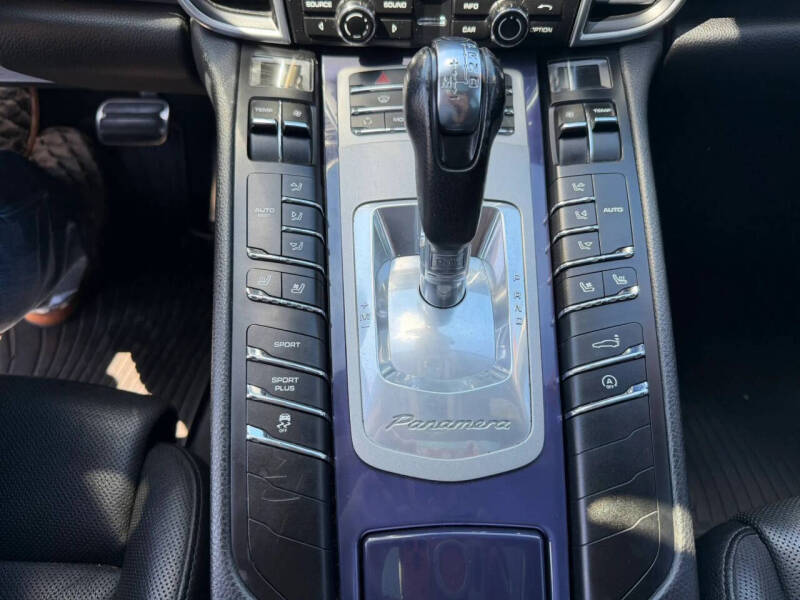 2011 Porsche Panamera