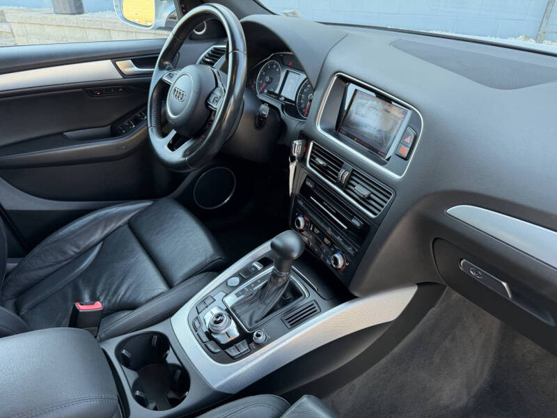 2017 Audi Q5 2.0T quattro Premium Plus