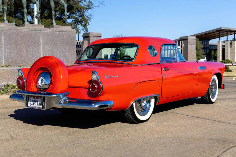 1956 Ford Thunderbird