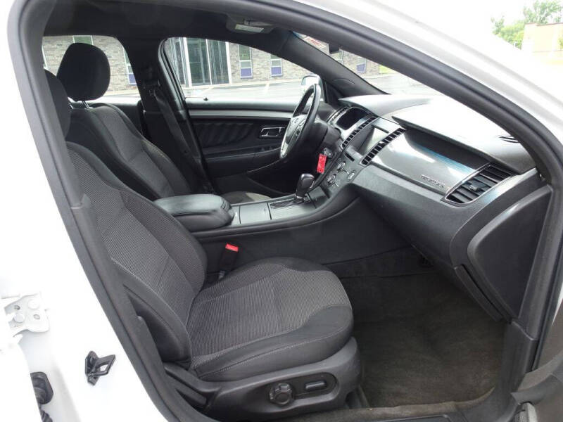2013 Ford Taurus SEL