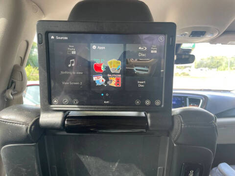 2017 Chrysler Pacifica Touring-L Plus