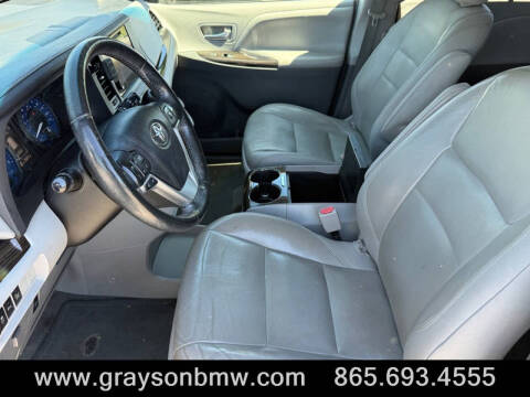 2015 Toyota Sienna