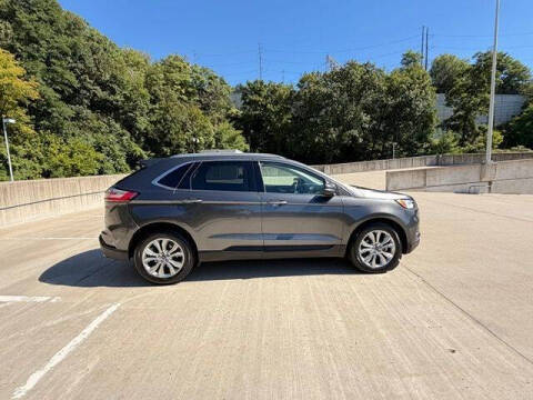 2020 Ford Edge Titanium