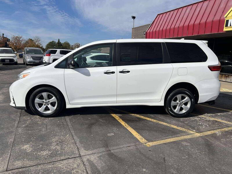 2019 Toyota Sienna L 7-Passenger