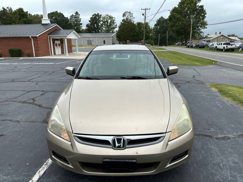 2006 Honda Accord for sale at SHAN MOTORS, INC. in Thomasville NC