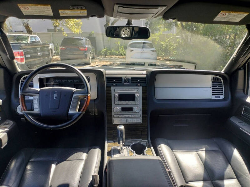 2008 Lincoln Navigator