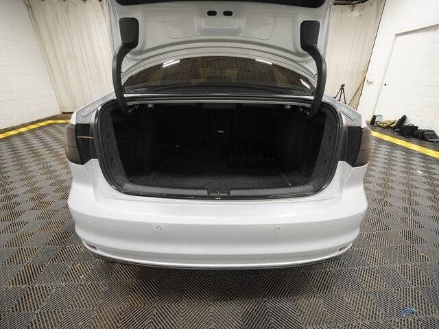 2017 Volkswagen Jetta 2.0T GLI