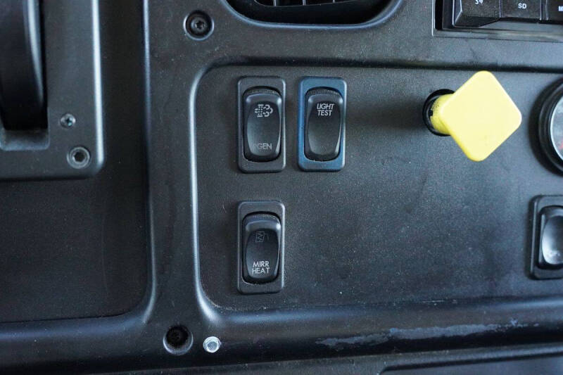 2016 Freightliner M2 106