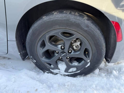 2022 Chrysler Pacifica Hybrid Limited