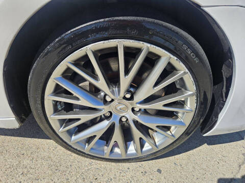 2017 Lexus IS 200t
