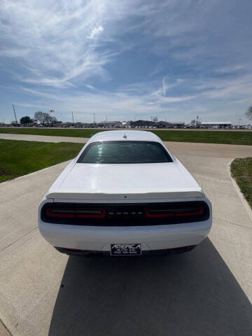 2015 Dodge Challenger R/T Plus
