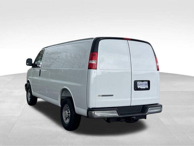 2026 Chevrolet Express 2500