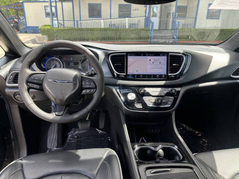 2025 Chrysler Pacifica Limited