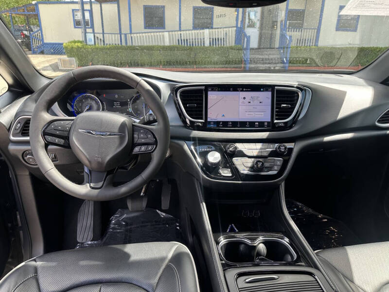 2025 Chrysler Pacifica Limited