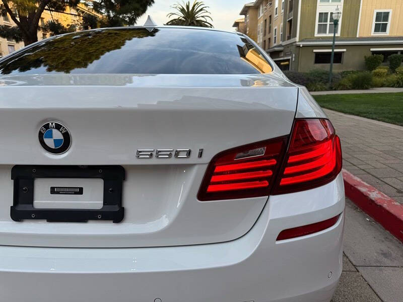 2016 BMW 5 Series 550i
