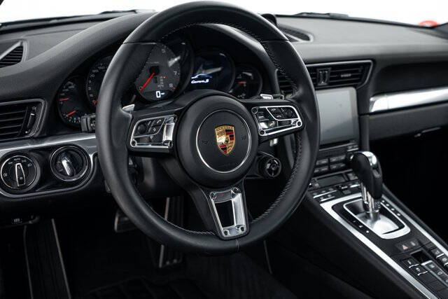 2017 Porsche 911 Carrera S
