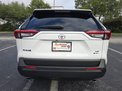 2025 Toyota RAV4 Hybrid LE