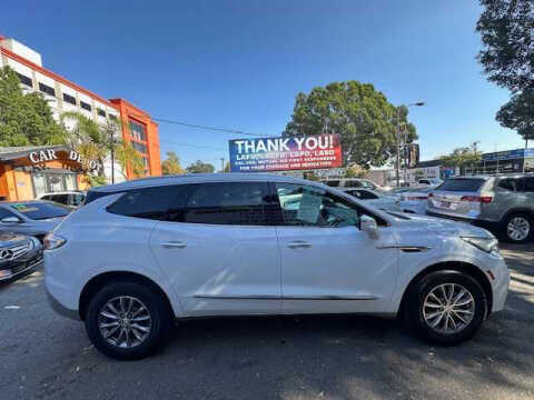 2022 Buick Enclave Essence