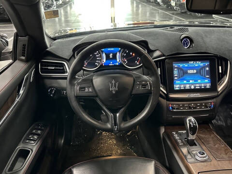 2017 Maserati Ghibli