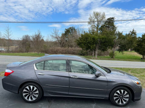 2015 Honda Accord Hybrid for sale at SHAN MOTORS, INC. in Thomasville NC