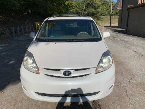 2006 Toyota Sienna for sale at Abe's Auto LLC in Lexington KY